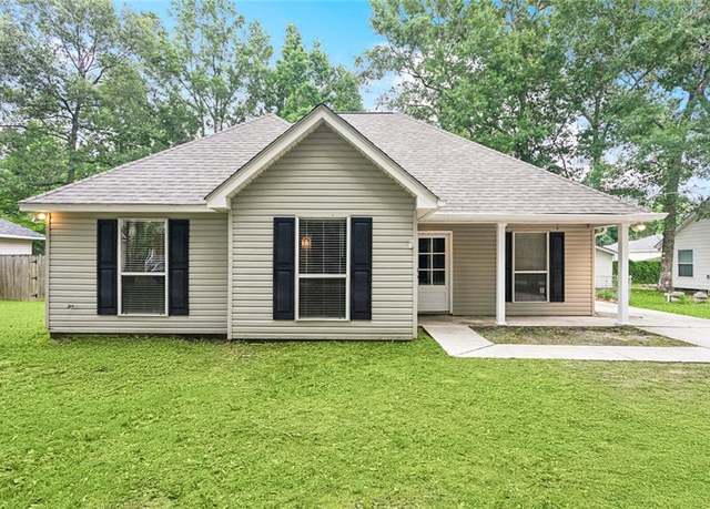Property at 71050 Lake Placid Dr, Covington, LA 70435, 3 beds, 2 baths