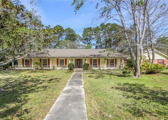 Property at 137 Rue Charlemagne, Slidell, LA 70461, 4 beds, 2.5 baths