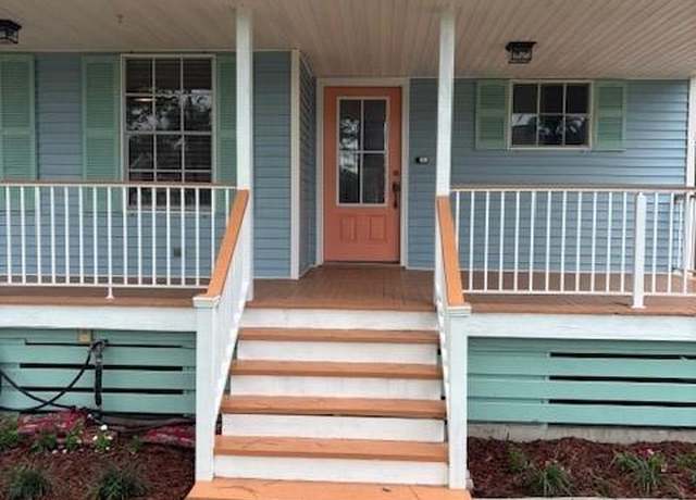 Property at 3103 Bayou View Pl, Slidell, LA 70458, 4 beds, 2.5 baths