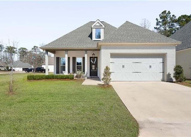 Property at 3017 Moss Point Ln, Madisonville, LA 70447, 3 beds, 2 baths