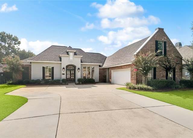 Property at 1151 Scarlet Oak Ln, Mandeville, LA 70448, 4 beds, 3 baths