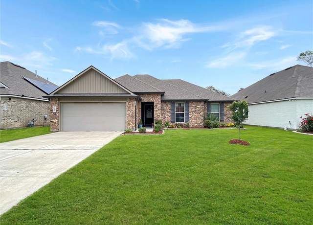 Property at 75616 Sylvia Dr, Covington, LA 70435, 3 beds, 2 baths