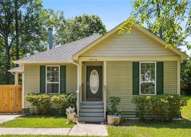 Property at 34126 Live Oak Ln, Slidell, LA 70460, 3 beds, 2 baths