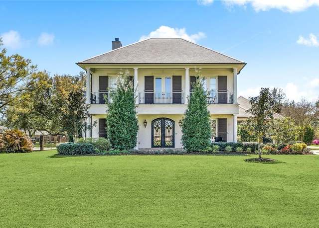 Property at 70 Elmwood Dr, Destrehan, LA 70047, 5 beds, 6 baths