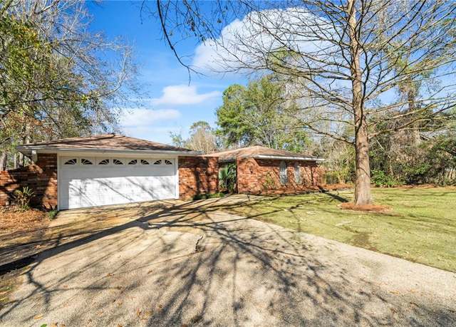 Property at 122 Belle Terre Blvd, Covington, LA 70433, 3 beds, 3 baths