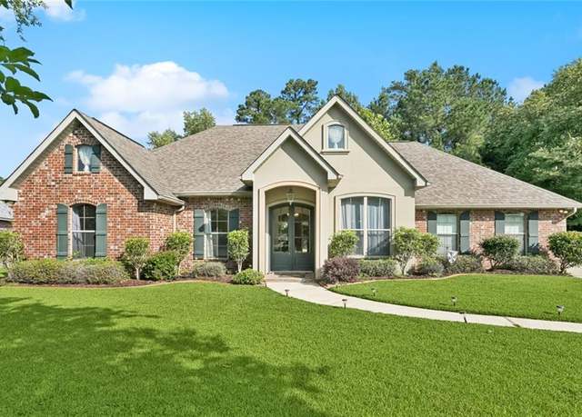Property at 1061 Tallow Tree Dr, Mandeville, LA 70448, 5 beds, 2.5 baths