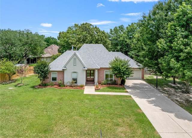 Property at 112 Landings Blvd, Slidell, LA 70461, 4 beds, 2.5 baths