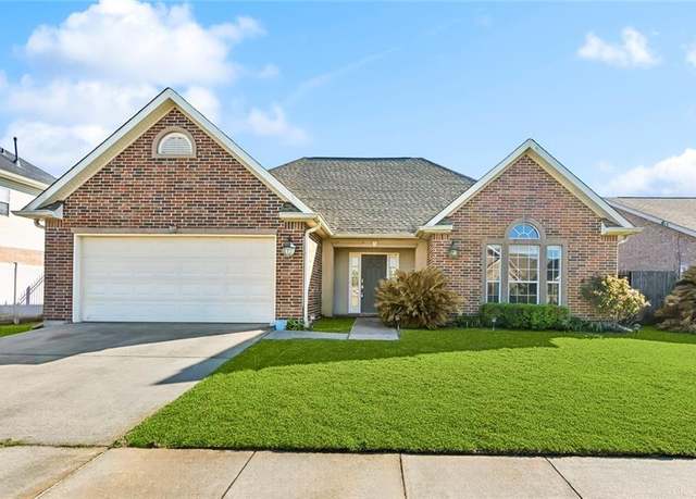 Property at 2587 Sandpiper Cir, Marrero, LA 70072, 4 beds, 2 baths