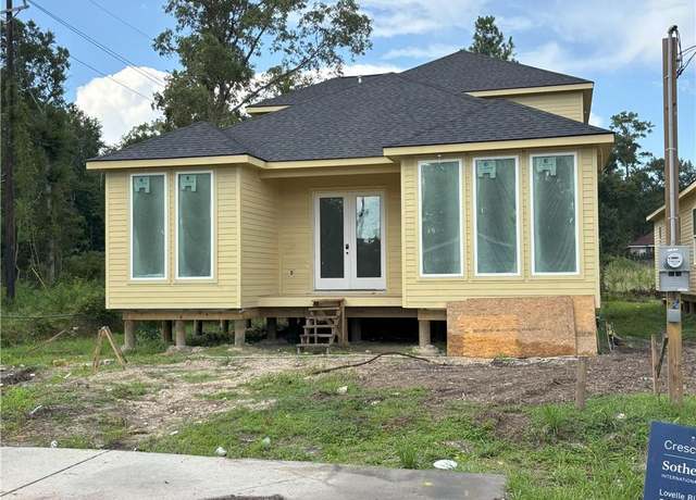 Property at 2337 Orleans St, Mandeville, LA 70448, 4 beds, 3 baths
