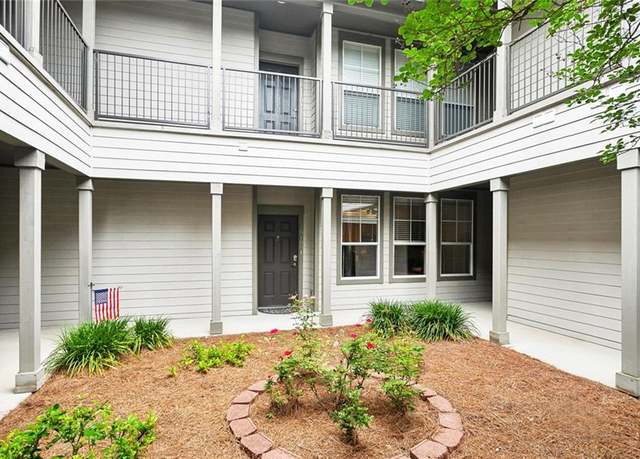Property at 350 Emerald Forest Blvd #28109, Covington, LA 70433, 1 bed, 1 bath