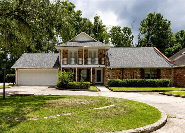 Property at 105 Wildwood Dr, Pearl River, LA 70452, 3 beds, 2.5 baths