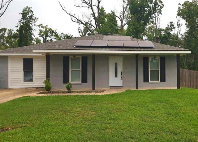 Property at 644 Magnolia Dr, La Place, LA 70068, 4 beds, 2 baths