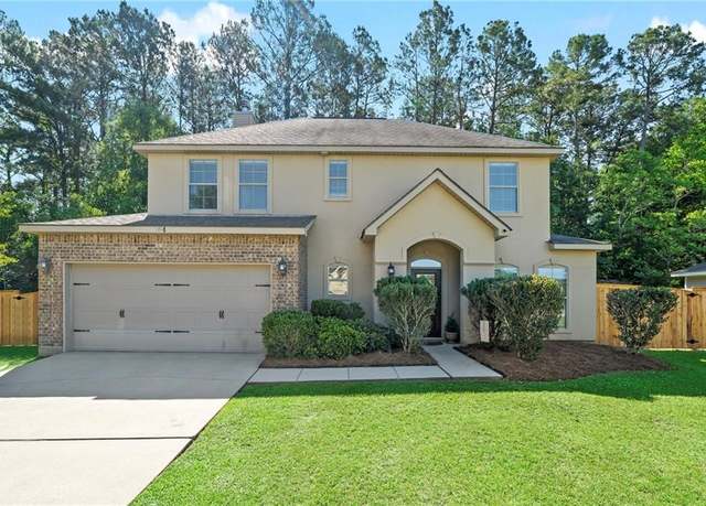 Property at 204 Autumn Woods Dr, Lacombe, LA 70445, 4 beds, 2.5 baths
