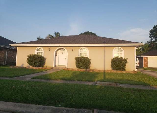 Property at 83 Lisa Ave, Kenner, LA 70065, 3 beds, 2 baths