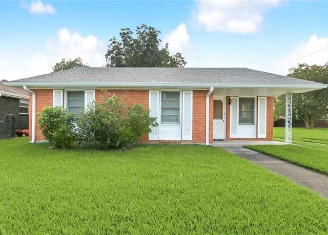 Property at 39 W Pamela Pl, Arabi, LA 70032, 2 beds, 2 baths