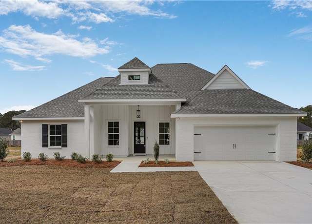 Property at 72629 Robindale Dr, Covington, LA 70435, 4 beds, 2 baths