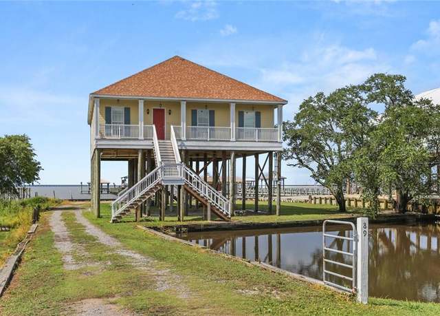 Property at 89 Lakeview Dr, Slidell, LA 70458, 4 beds, 2 baths