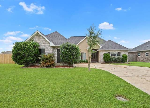 Property at 228 Betty Dr, Montz, LA 70068, 4 beds, 2 baths