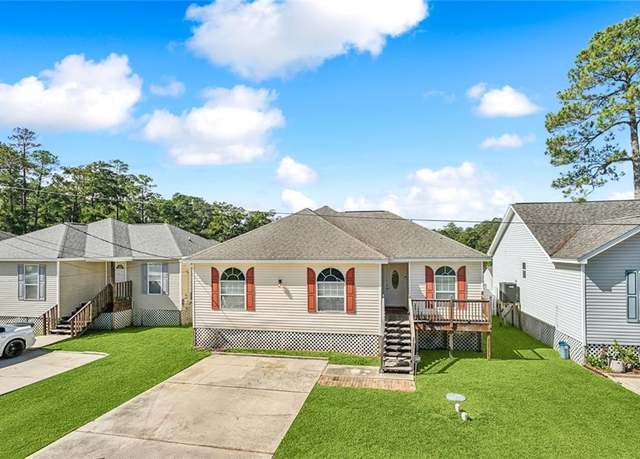 Property at 56339 Frank Pichon Rd, Slidell, LA 70458, 3 beds, 2 baths