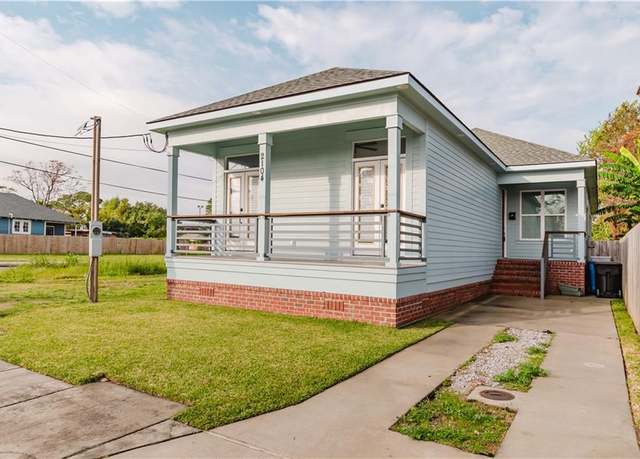 Property at 2104 Desire St, New Orleans, LA 70117, 3 beds, 2.5 baths