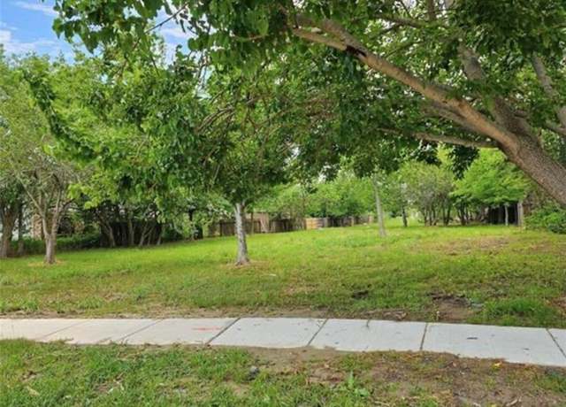 Property at 6850 E Coronet Ct, New Orleans, LA 70126
