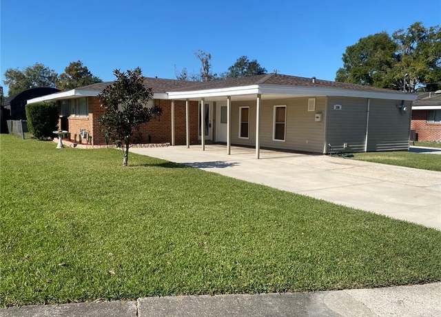 Property at 350 Carolyn Dr, Harahan, LA 70123, 3 beds, 2 baths
