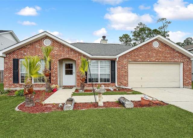 Property at 320 Tracey Ln, Slidell, LA 70460, 4 beds, 2 baths