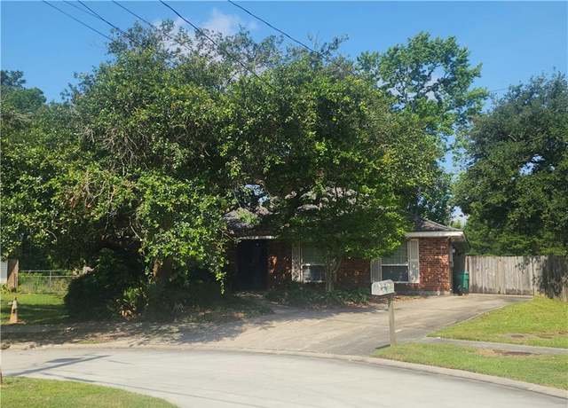 Property at 105 Parkbrook Cir, Slidell, LA 70460, 4 beds, 2 baths