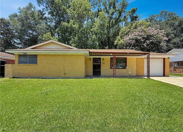 Property at 1593 Eastridge Dr, Slidell, LA 70458, 3 beds, 2 baths