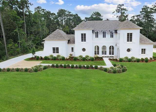Property at 10 Thunderbird Dr, Covington, LA 70433, 5 beds, 4.5 baths