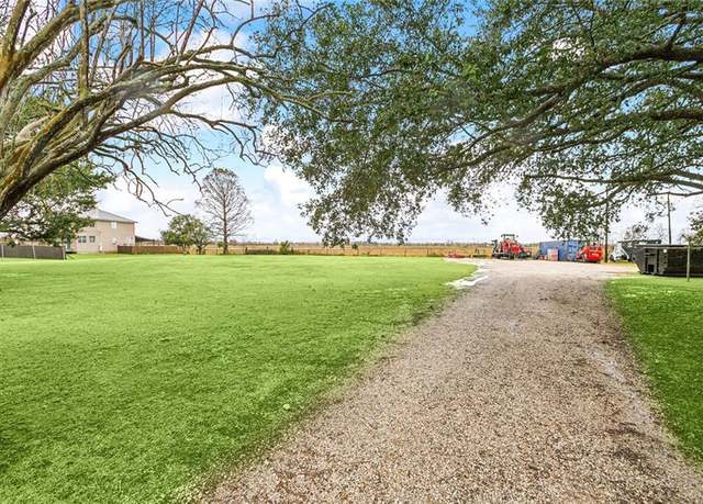 Property at 123 Luke Dr, Des Allemands, LA 70030