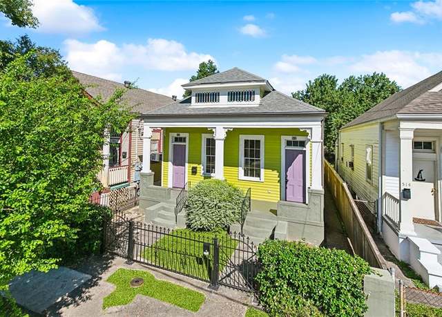 Property at 510 Diana St, New Orleans, LA 70114, 3 beds, 2 baths