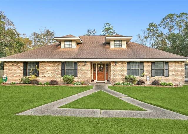 Property at 400 Magnolia Ln, Slidell, LA 70461, 4 beds, 2 baths
