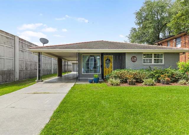 Property at 228 W Kenilworth St, New Orleans, LA 70124, 3 beds, 3 baths