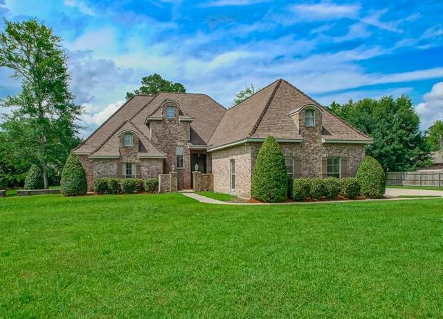 Property at 505 Royal Palm Ct, Madisonville, LA 70447, 4 beds, 3.5 baths