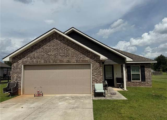Property at 48252 Waltrip Ln, Tickfaw, LA 70466, 3 beds, 2 baths