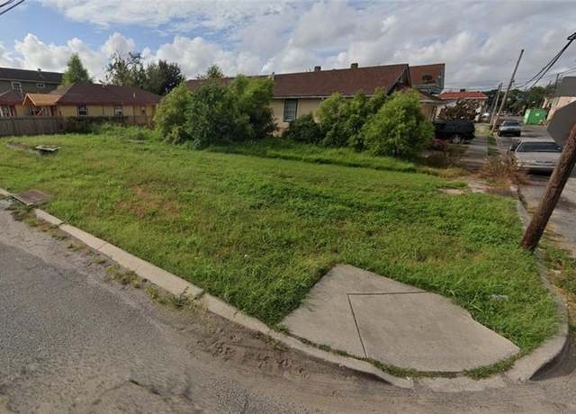 Property at 1500 S White St, New Orleans, LA 70125