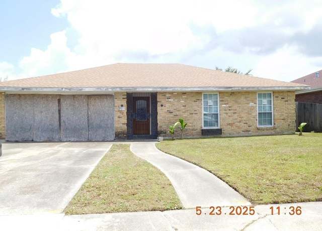 Property at 7611 Fieldston Rd, New Orleans, LA 70126, 3 beds, 2 baths