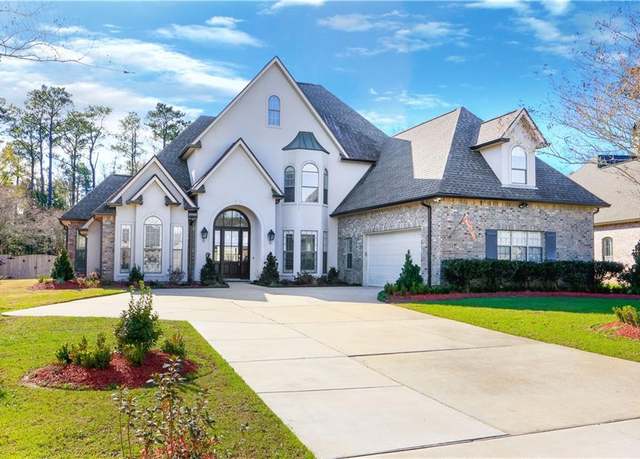 Property at 235 Morningside Dr, Mandeville, LA 70448, 5 beds, 4.5 baths
