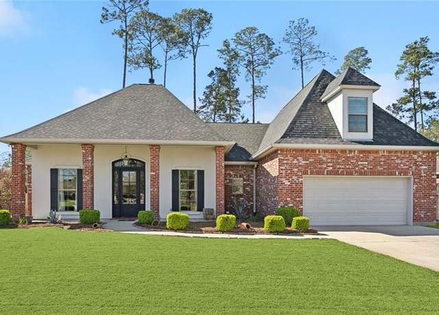 Property at 1144 Scarlet Oak Ln, Mandeville, LA 70448, 4 beds, 2.5 baths