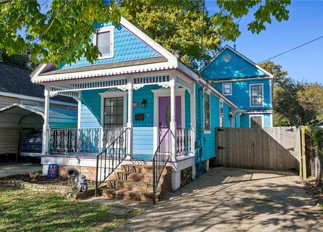 Property at 419 Romain St, Gretna, LA 70053, 3 beds, 2.5 baths