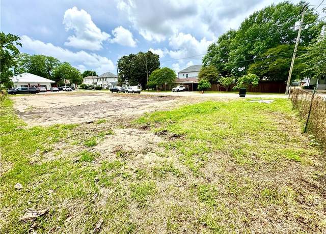 Property at 1621 Hesiod St, Metairie, LA 70005