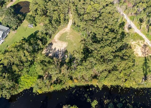 Property at 59274 Cypress Bayou Ln, Lacombe, LA 70445
