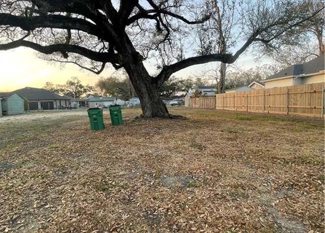 Property at 4529 River Rd, Jefferson, LA 70121