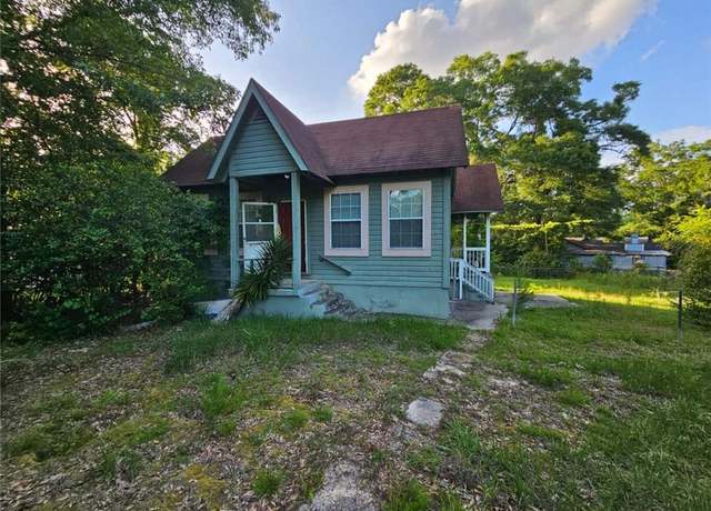 Property at 537 N Border Dr, Bogalusa, LA 70427, 4 beds, 3 baths