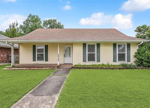 Property at 3754 Ashton Dr, Destrehan, LA 70047, 3 beds, 2 baths
