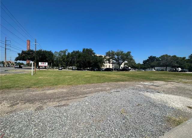 Property at 1001-1007 W Saint Bernard Hwy, Chalmette, LA 70043