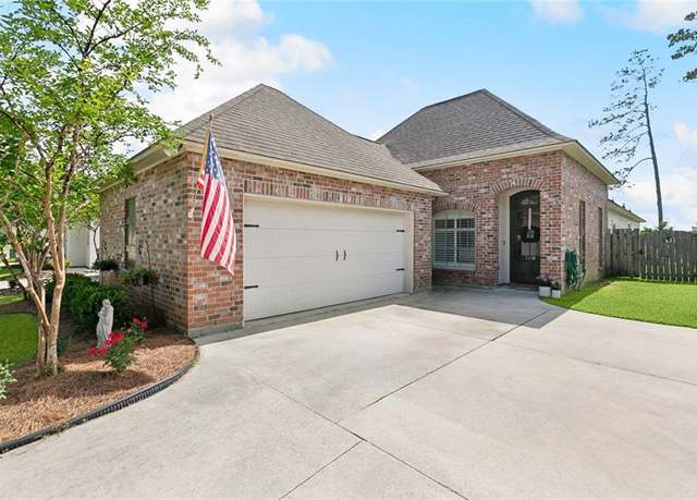 Property at 3108 Lost Lake Ln, Madisonville, LA 70447, 3 beds, 2 baths