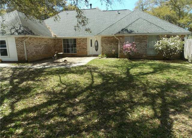 Property at 29249 Ironwood Rd, Livingston, LA 70754, 5 beds, 3 baths