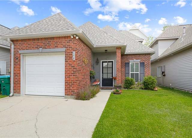 Property at 158 Emerald Oaks Dr, Covington, LA 70433, 3 beds, 2.5 baths